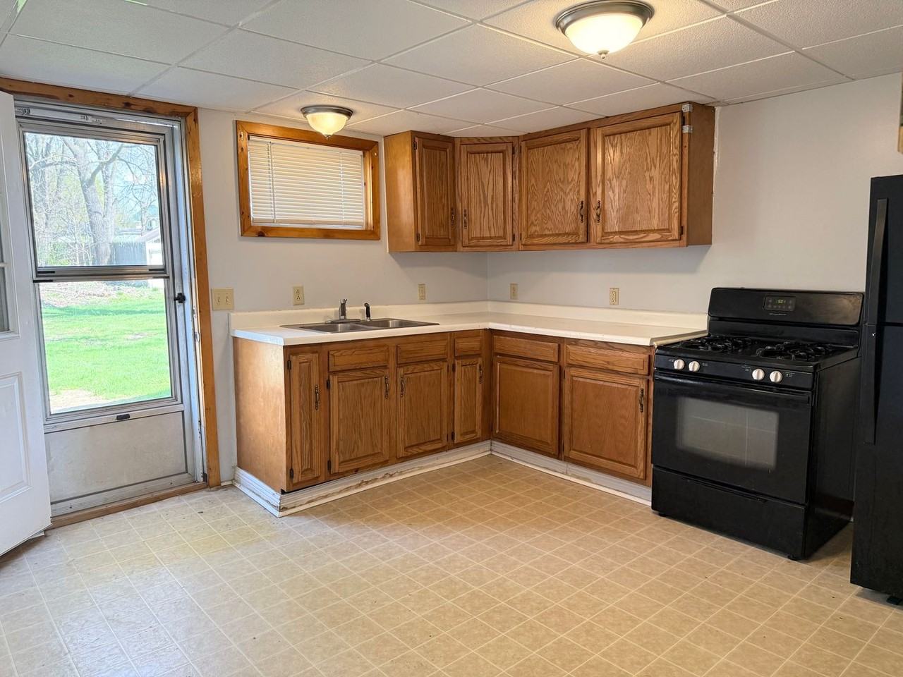 1807 S Martin Luther King Jr Dr - Photo 2 of 11