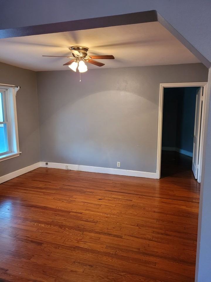 4710 Eichelberger St - Photo 3 of 11