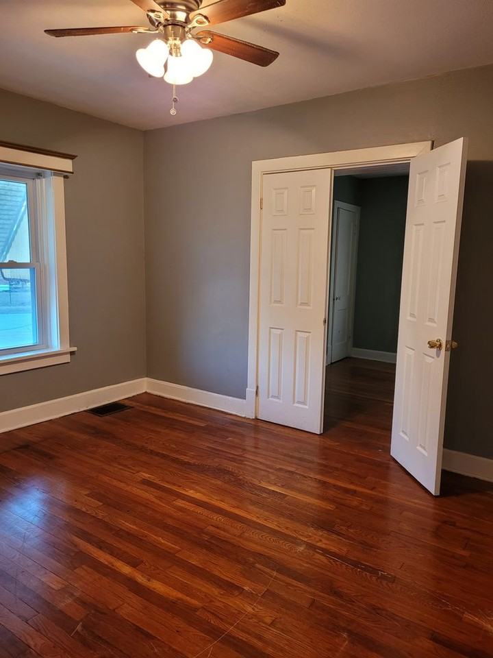 4710 Eichelberger St - Photo 6 of 11