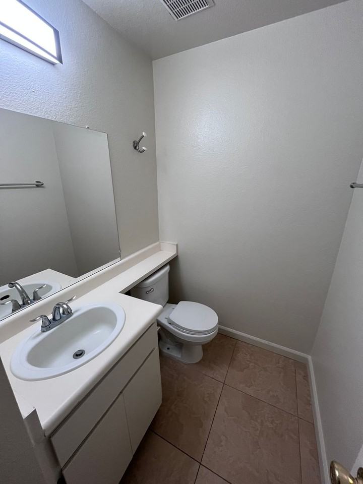 9127 Newhall Dr #39 - Photo 5 of 13