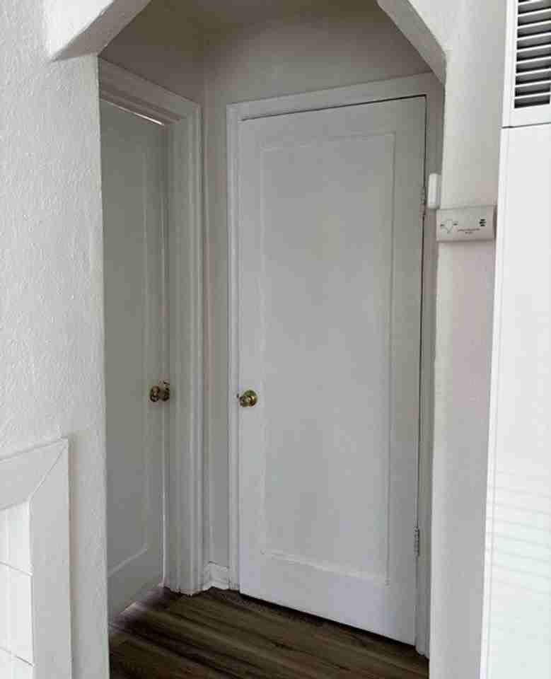 2915 Jensen St Ne - Photo 4 of 13