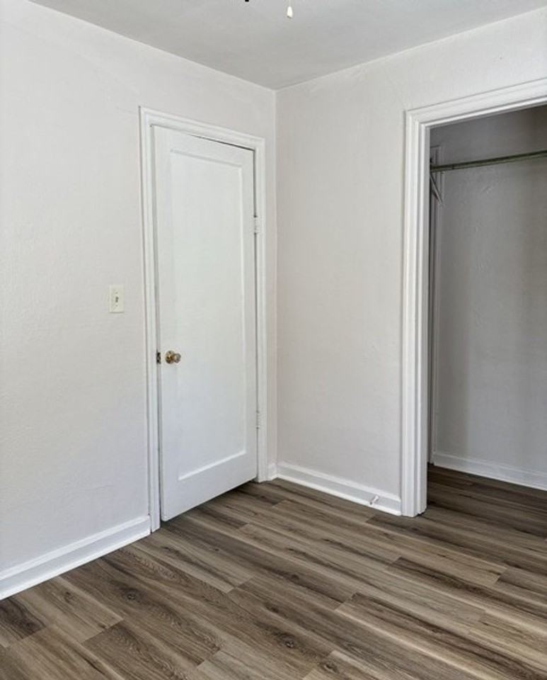 2915 Jensen St Ne - Photo 5 of 13