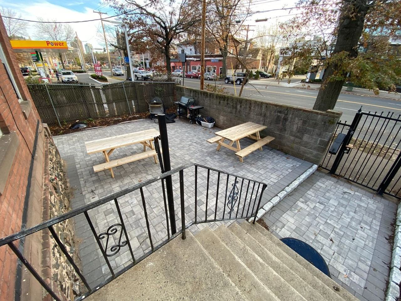 29 Whalley Ave - Photo 2 of 17