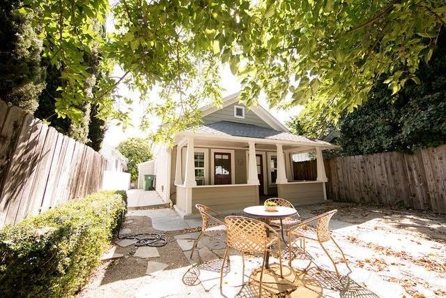 1430 Pine St - Photo 4 of 22