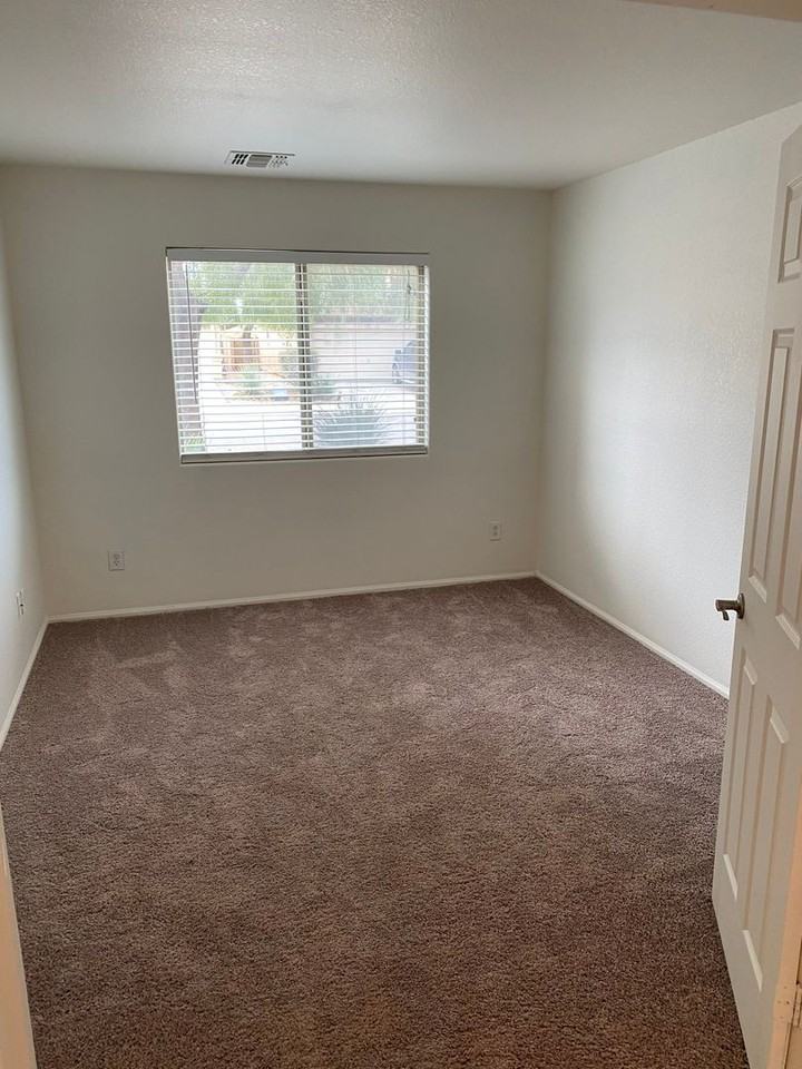 4150 E Azurite Rd - Photo 3 of 22