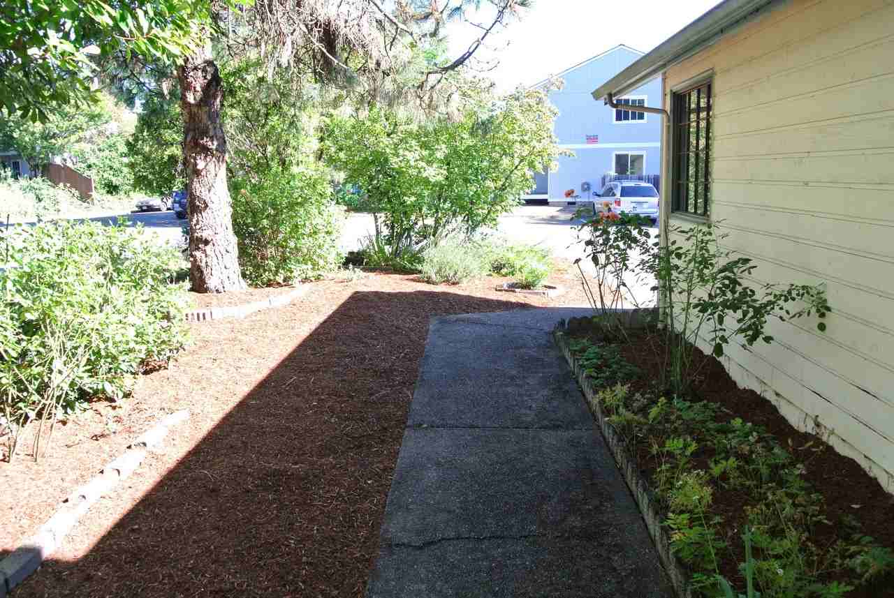 206 Ne Powderhorn Dr - Photo 3 of 19