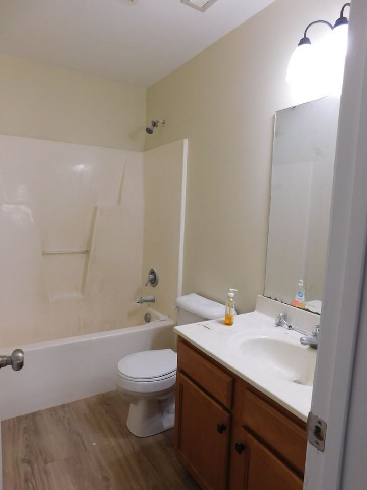 308 Daniels St - Photo 3 of 17