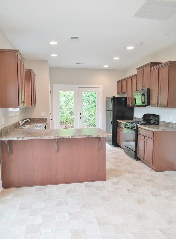 548 Polo Way - Photo 6 of 25