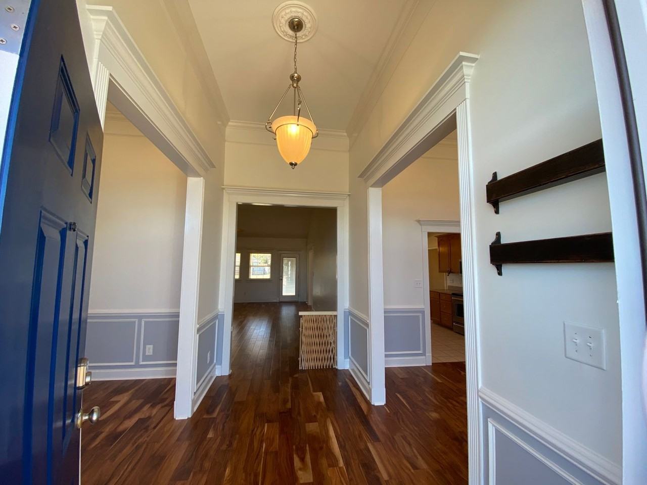 141 Addington Dr - Photo 2 of 26