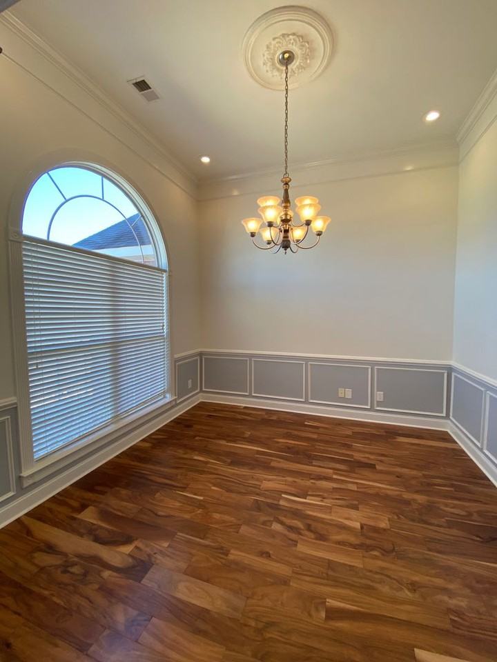 141 Addington Dr - Photo 4 of 26