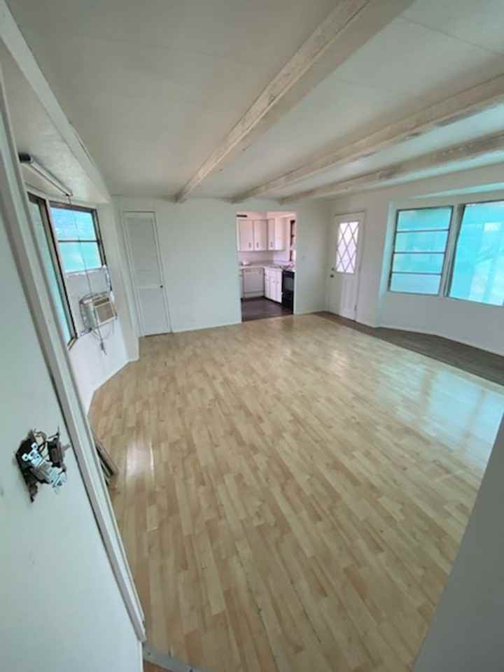 6323 N Van Ark Rd - Photo 3 of 6