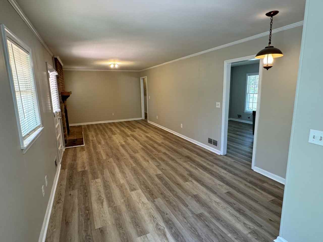 5594 Laurel Ln Nw - Photo 6 of 28