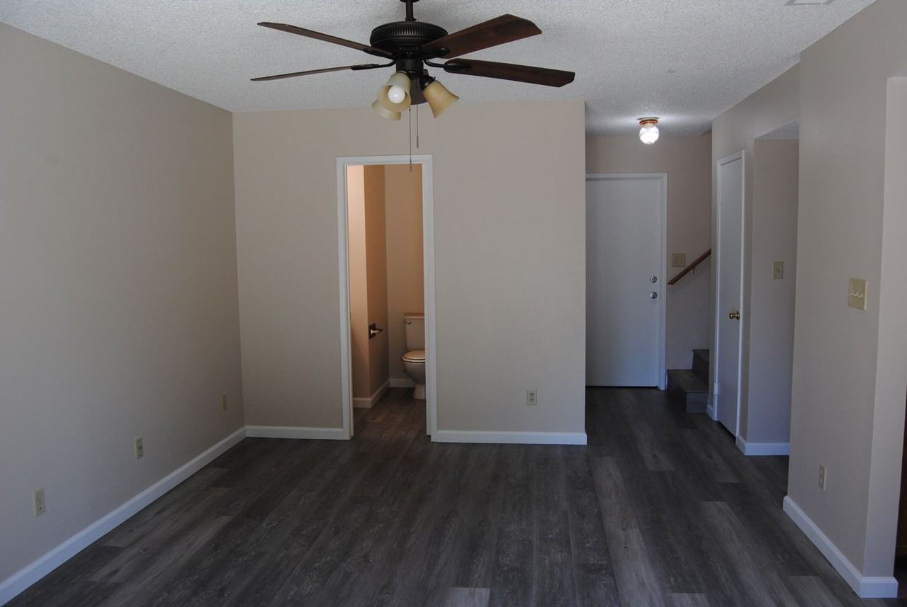 4620 Gorbett Ln - Photo 5 of 15