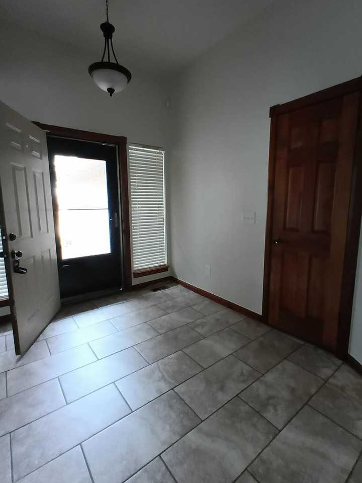 9720 Railroad - Photo 3 of 29