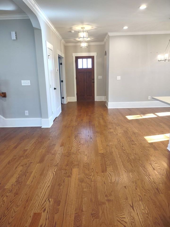 1716 Berryhill Rd - Photo 7 of 19