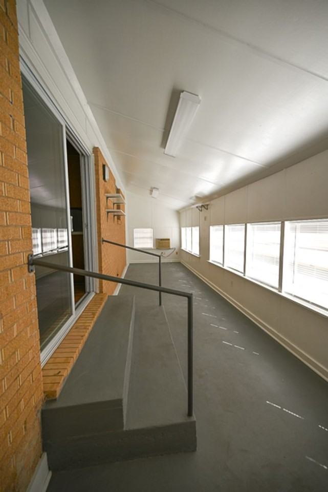 903 N Lamb St - Photo 5 of 11
