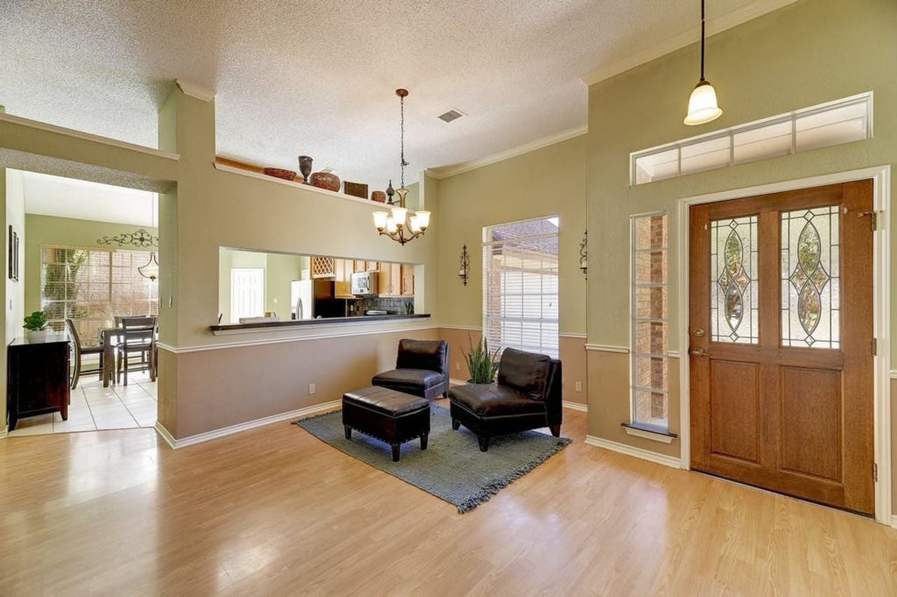 14405 Oceanna Ct - Photo 7 of 31