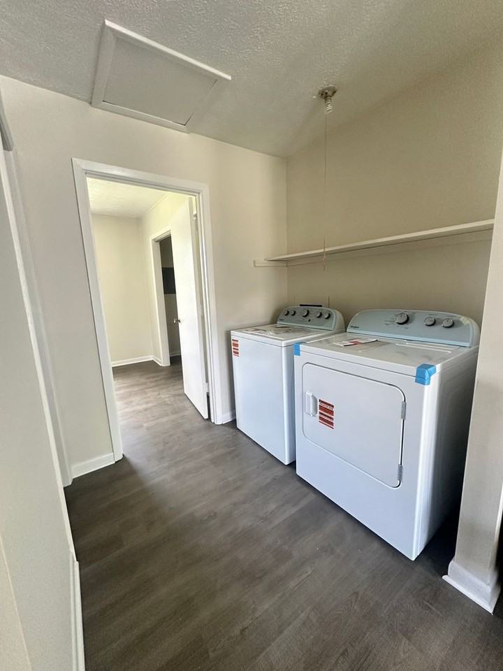 121 Morningside Dr - Photo 6 of 6