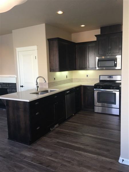 3179 Sw 28th St - Photo 6 of 17