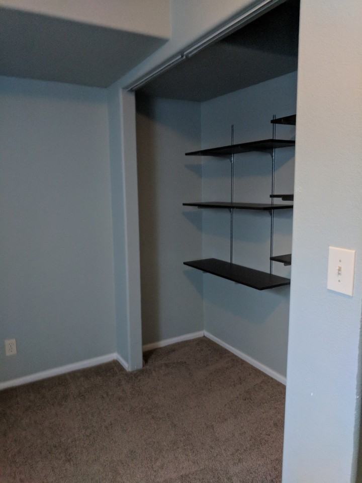 6912 Lee St - Photo 6 of 8