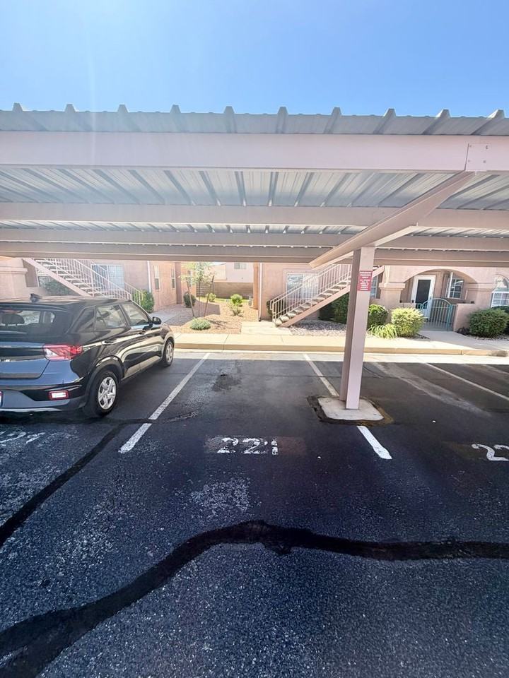 1122 E 300 S #K221 - Photo 5 of 28