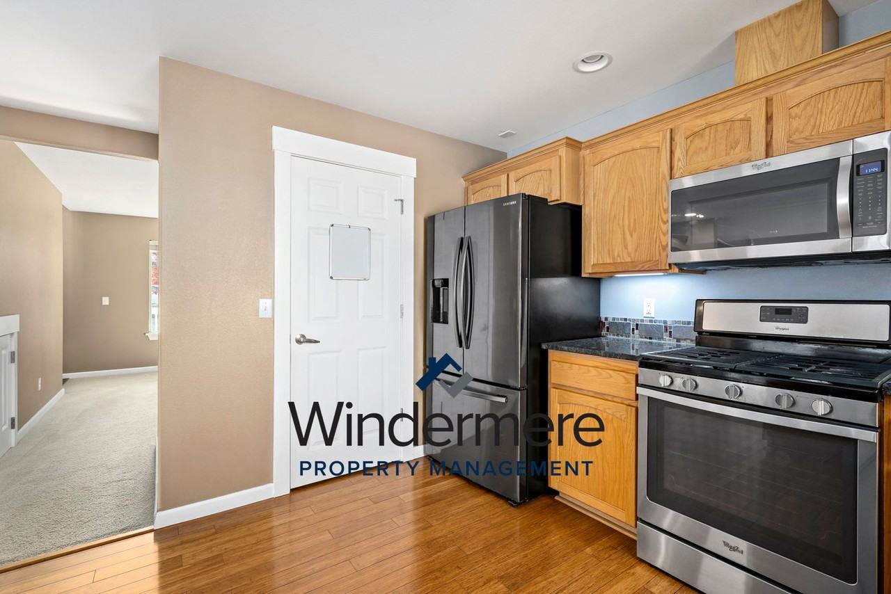 246 Sw Judson Dr - Photo 4 of 42