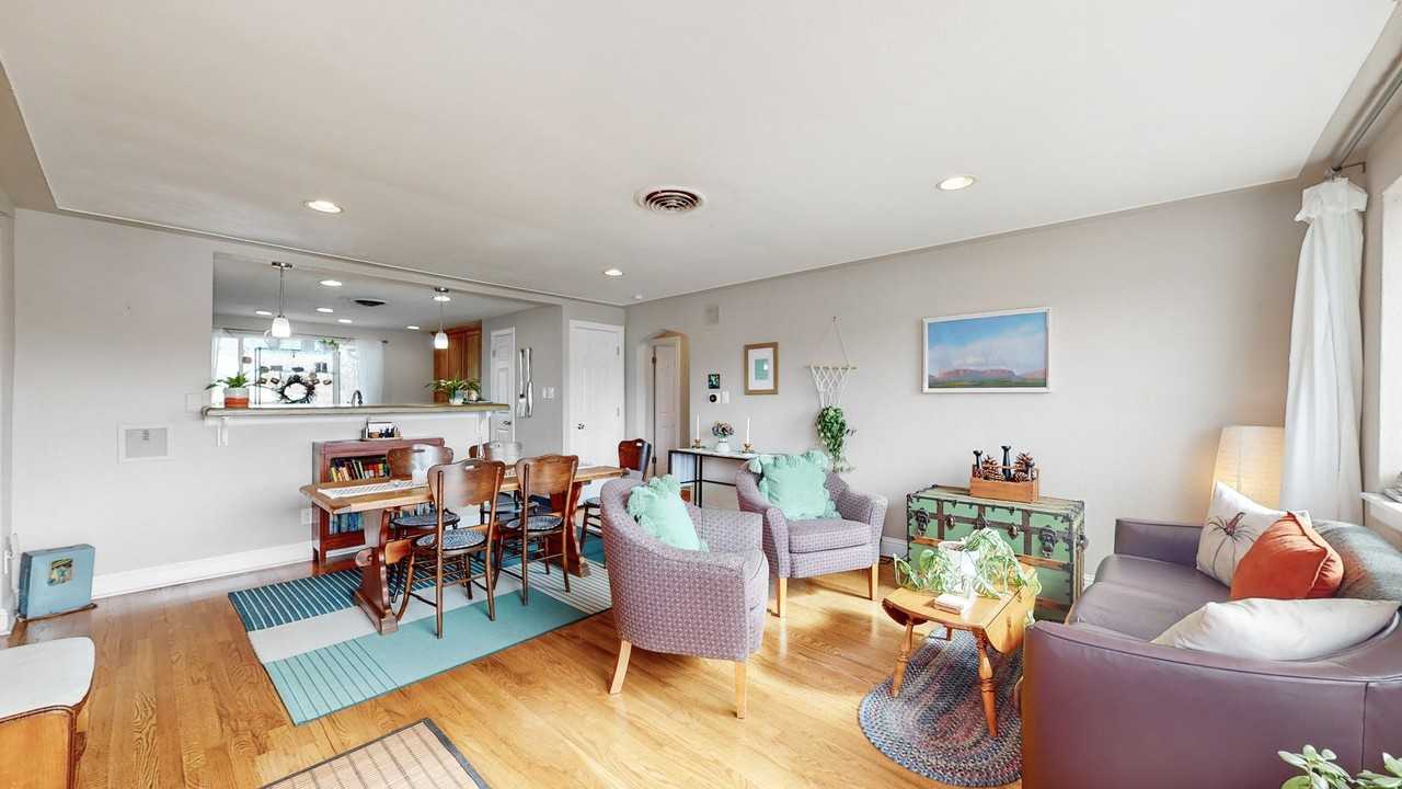 6025 W 61st Ave - Photo 3 of 39