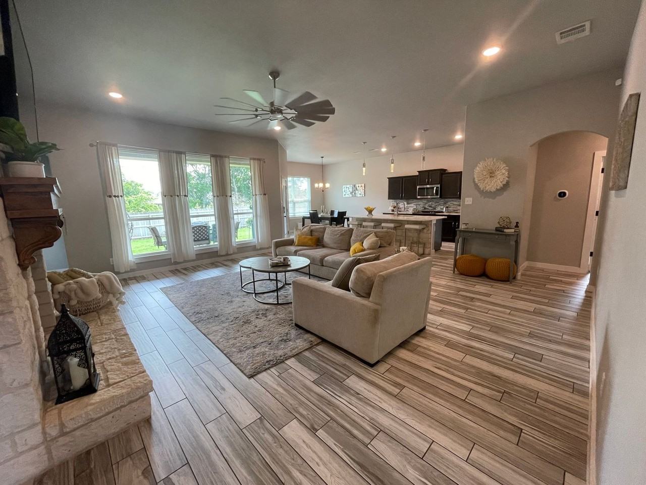 7109 Diamond Dove Dr - Photo 5 of 31