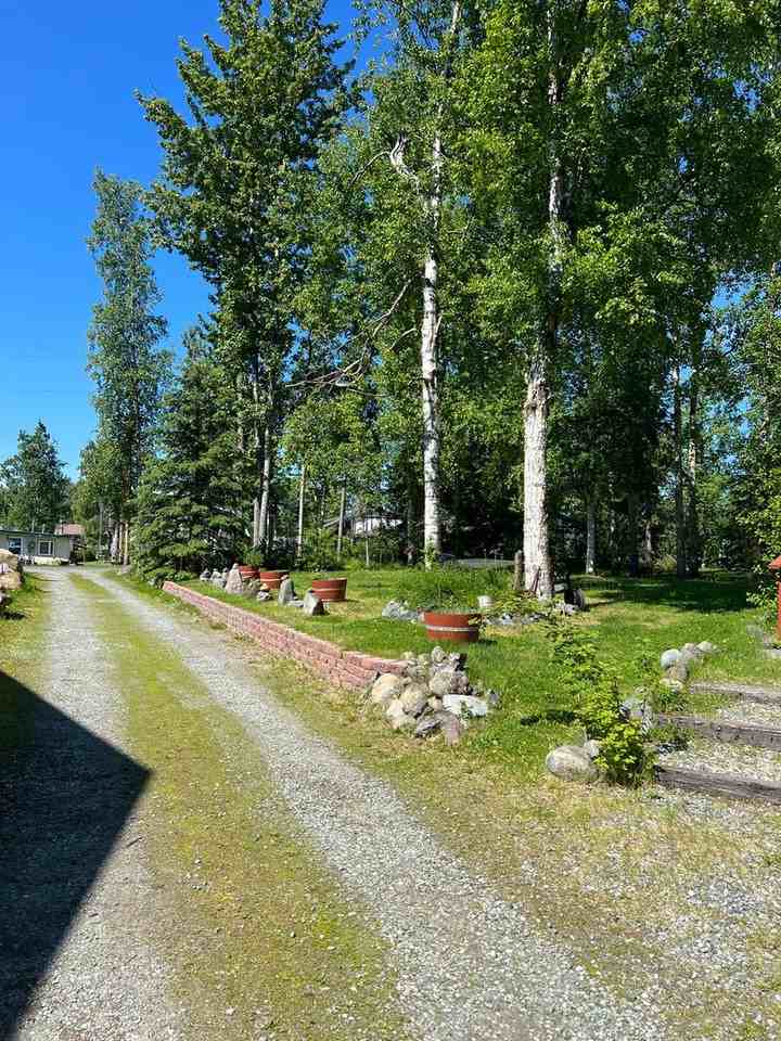 12333 End St - Photo 3 of 37