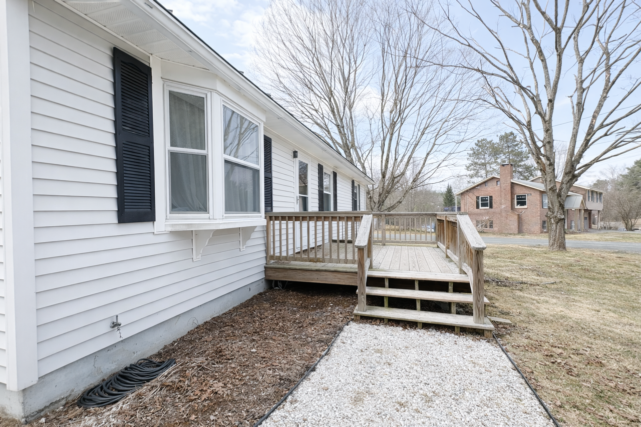 8 Melrose St - Photo 5 of 17