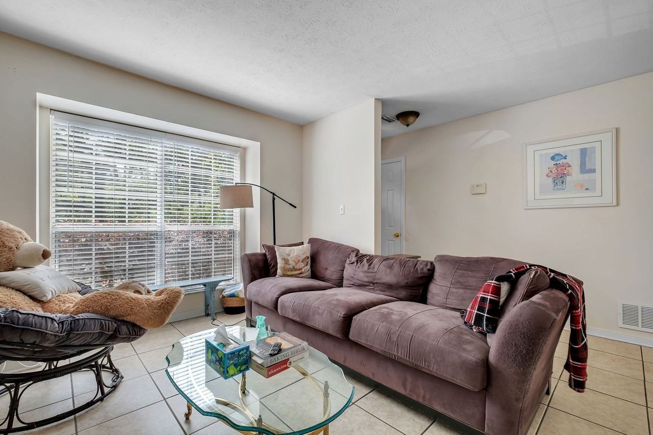 2117 Old Bainbridge Rd - Photo 4 of 21