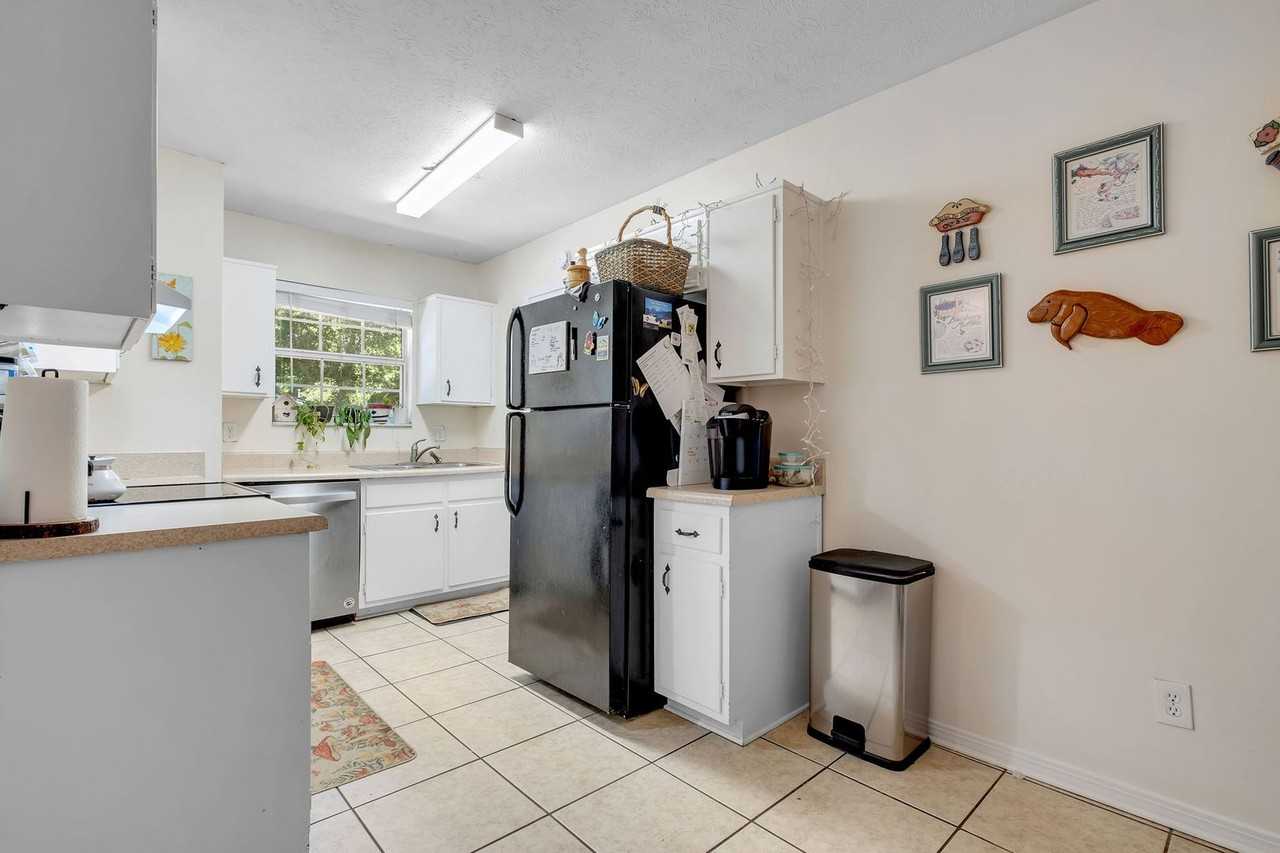 2117 Old Bainbridge Rd - Photo 6 of 21