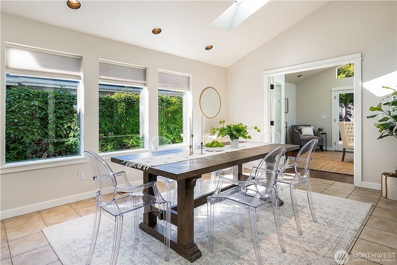 11056 Se 31st St - Photo 5 of 33