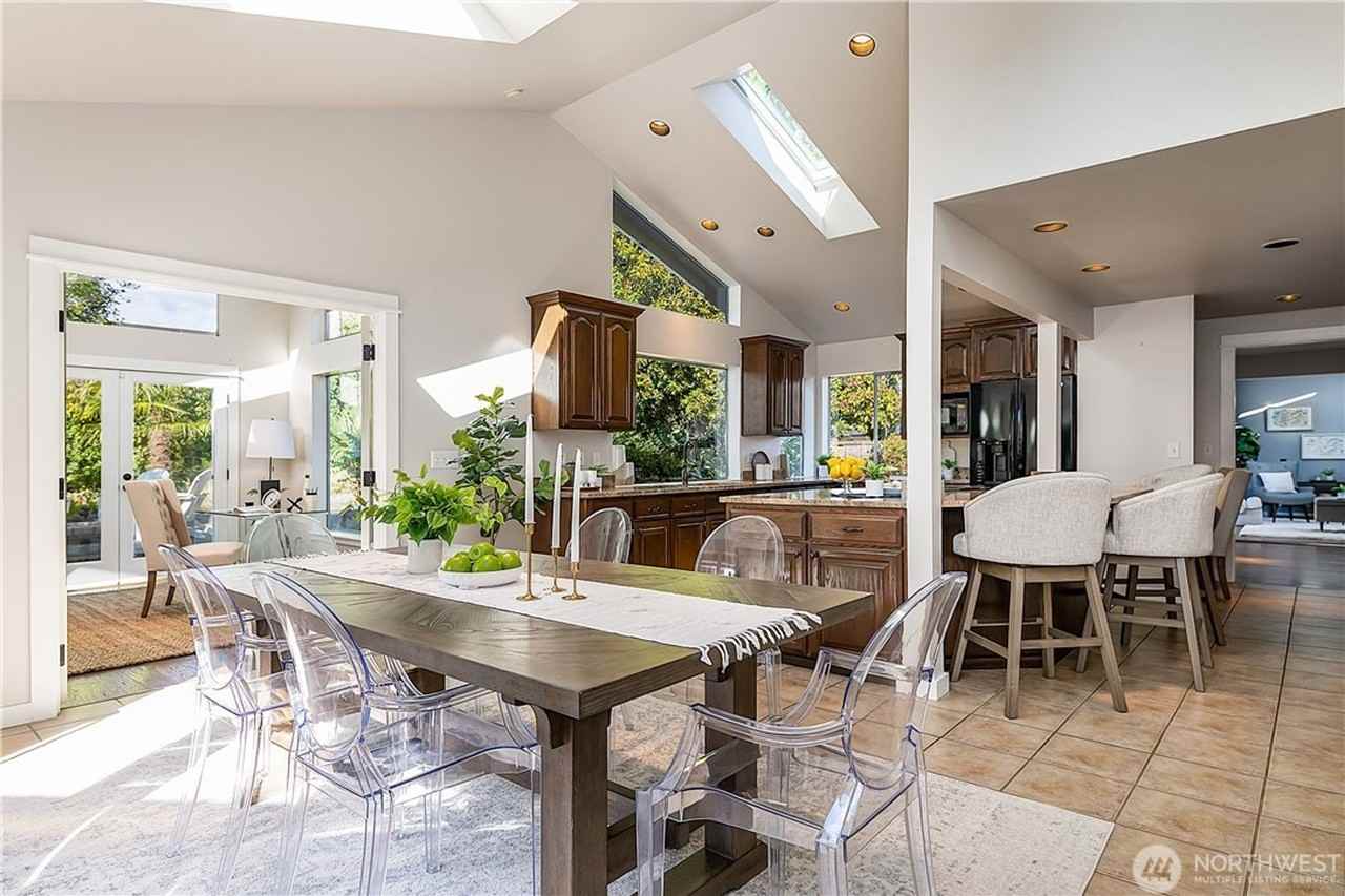 11056 Se 31st St - Photo 6 of 33