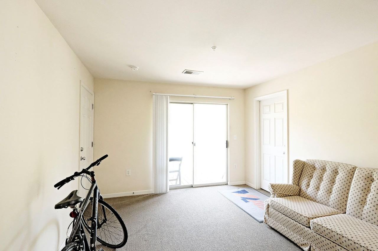120 Yellowstone Dr #301B - Photo 6 of 17