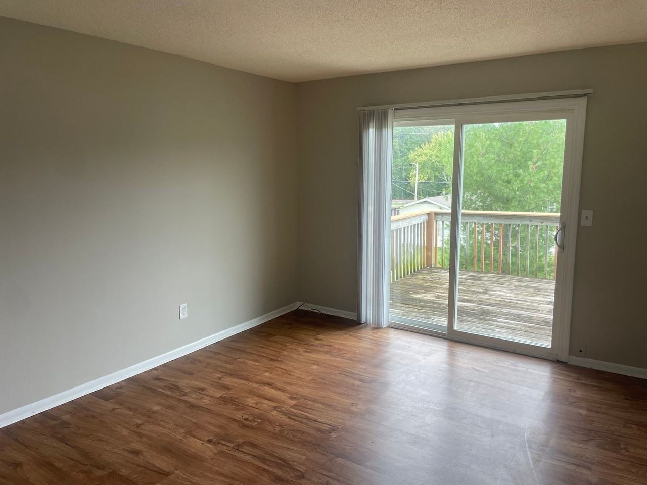 7301 N Moberly Dr #B - Photo 3 of 23