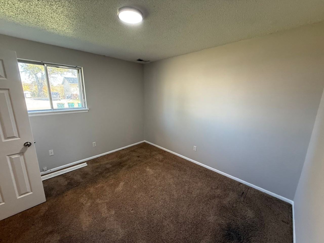 7305 N Moberly Dr #B - Photo 4 of 14