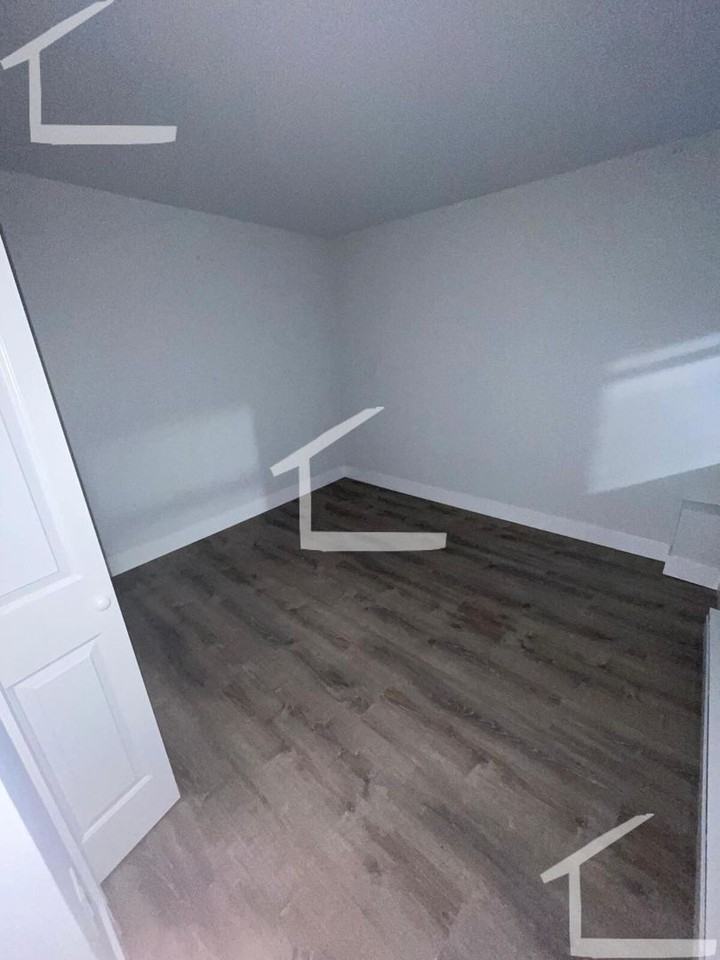83 Park Dr - Photo 4 of 9