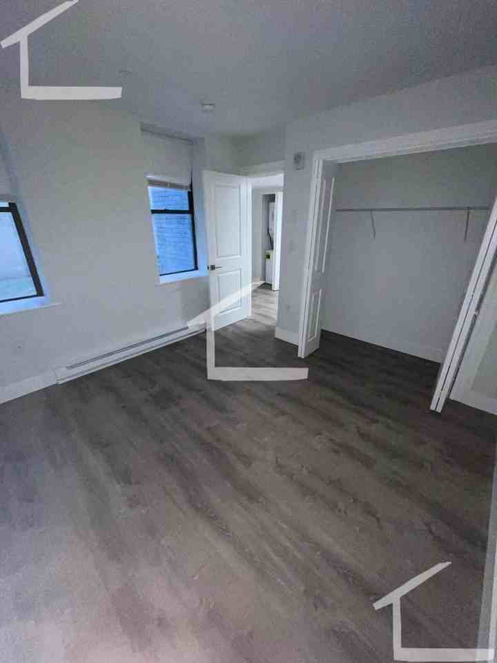 83 Park Dr - Photo 5 of 9