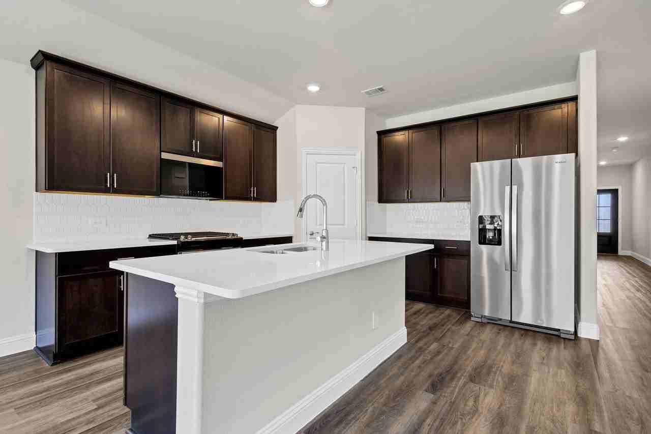 608 Willet Dr - Photo 6 of 24