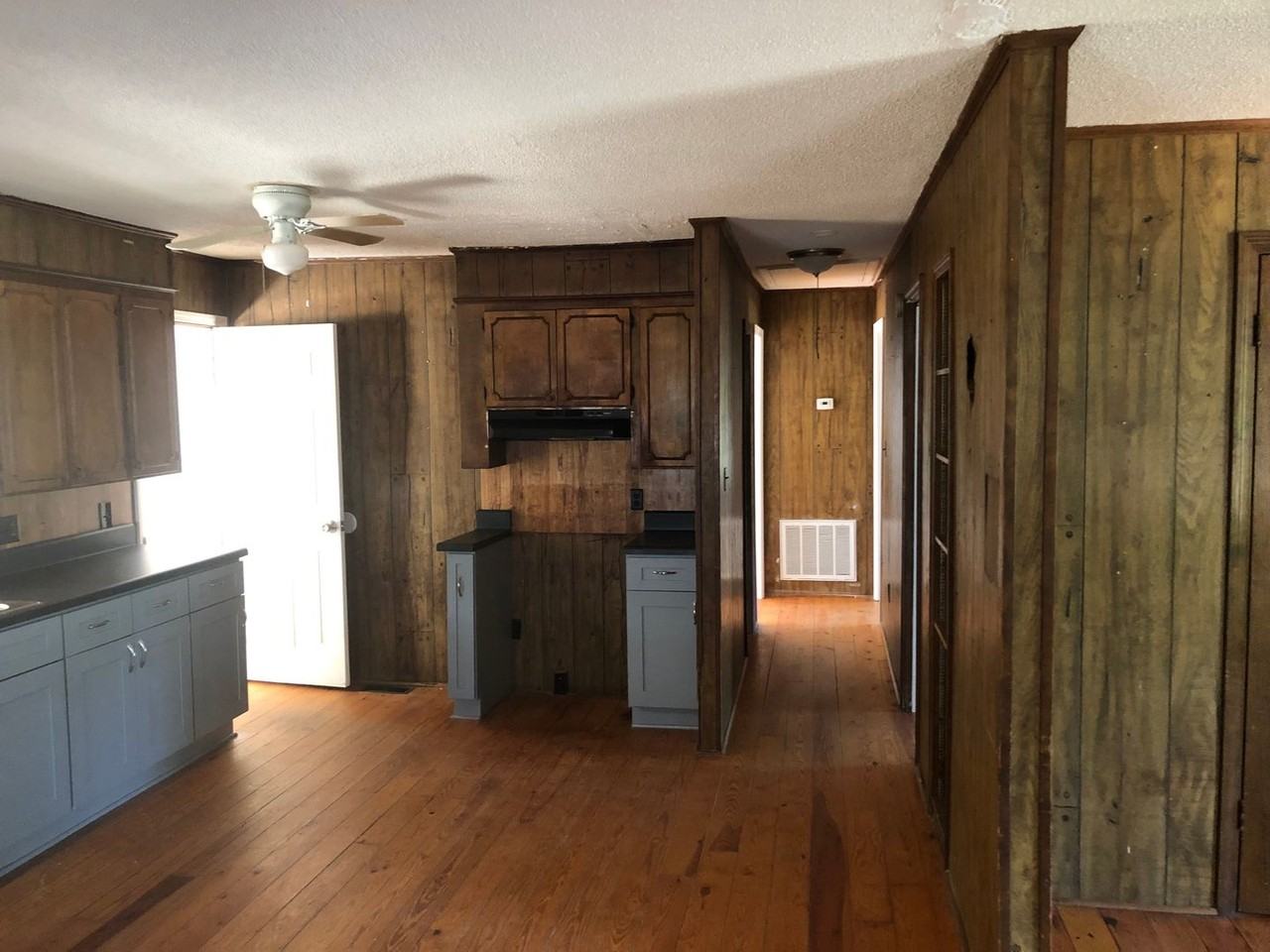 1407 Philthurman Rd - Photo 5 of 10