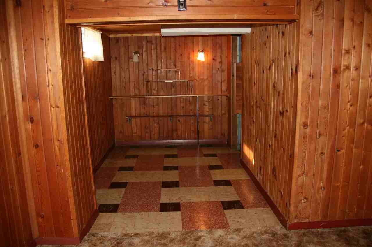 927 W 16th St - Photo 6 of 14