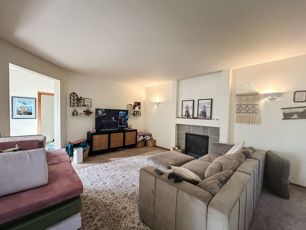 8325 19th St Ne - Photo 5 of 22