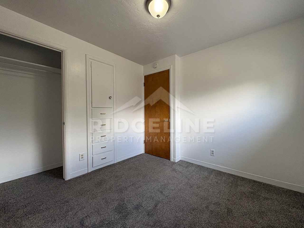 225/227 8th Street - Photo 4 of 7