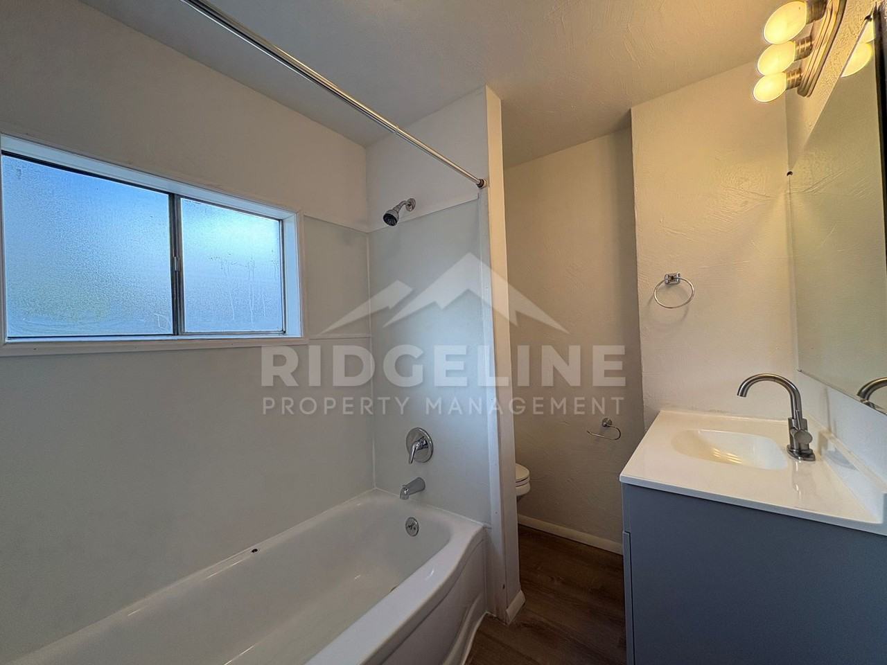 225/227 8th Street - Photo 6 of 7