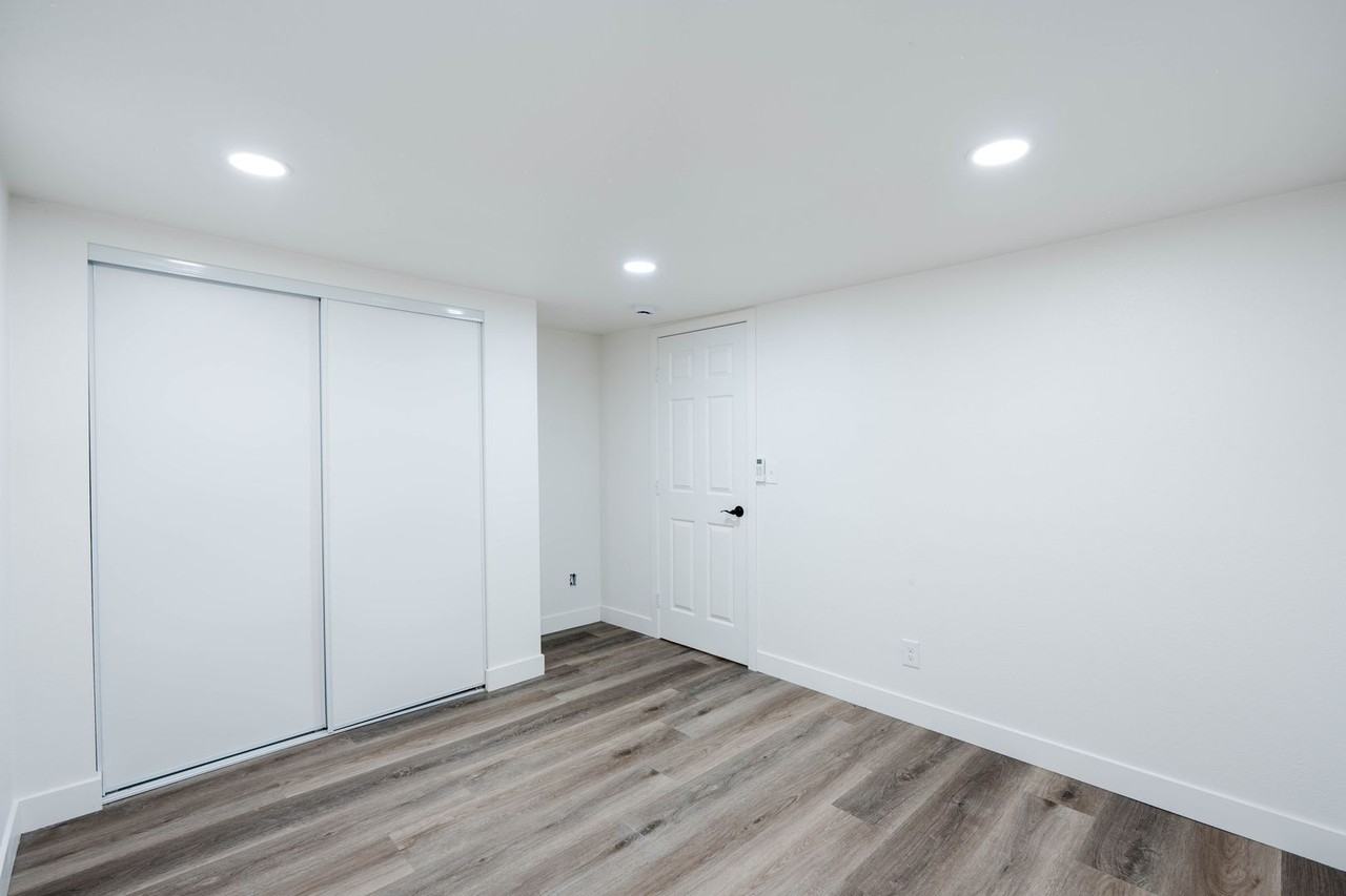 35070 Avenue B - Photo 5 of 15