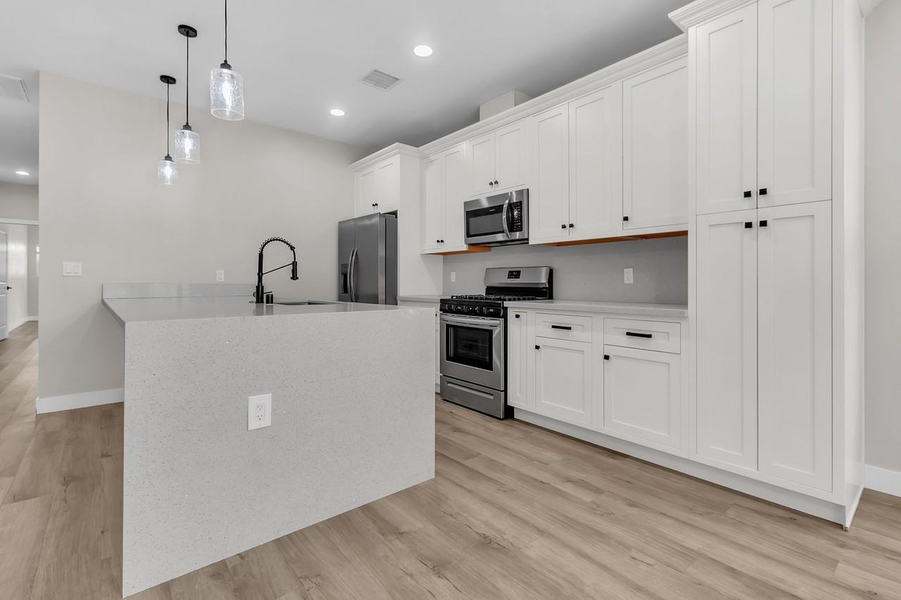 200 N Harrington Dr Unit A - Photo 6 of 19