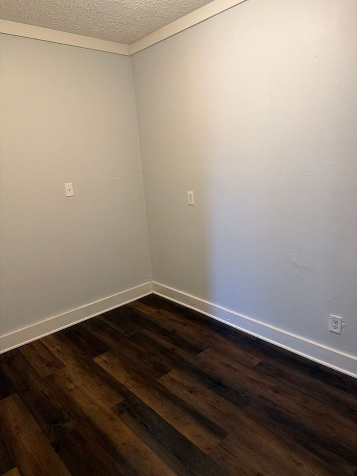 1938 N Dearborn St - Photo 5 of 15