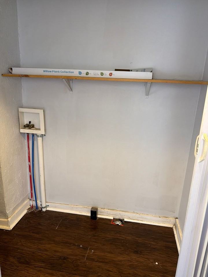 1938 N Dearborn St - Photo 7 of 15