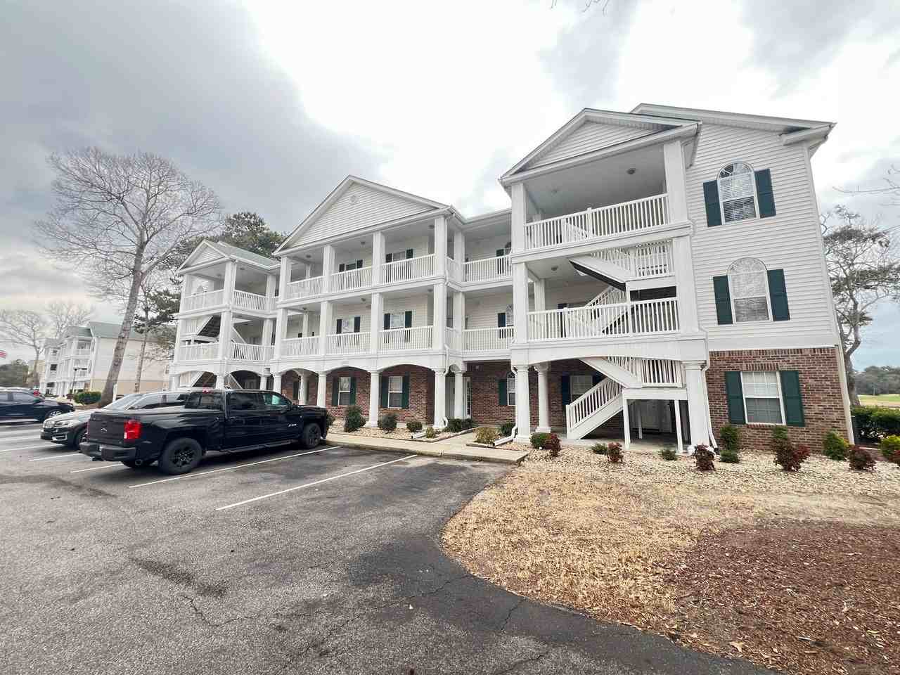 4400 Turtle Ln Apt 3d